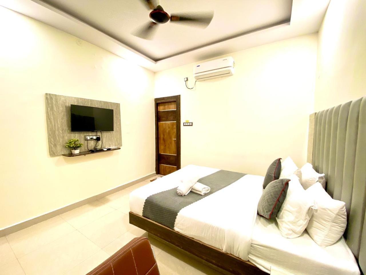Hotel Sky International- Airport Zone Hyderabad Samsabad Kültér fotó
