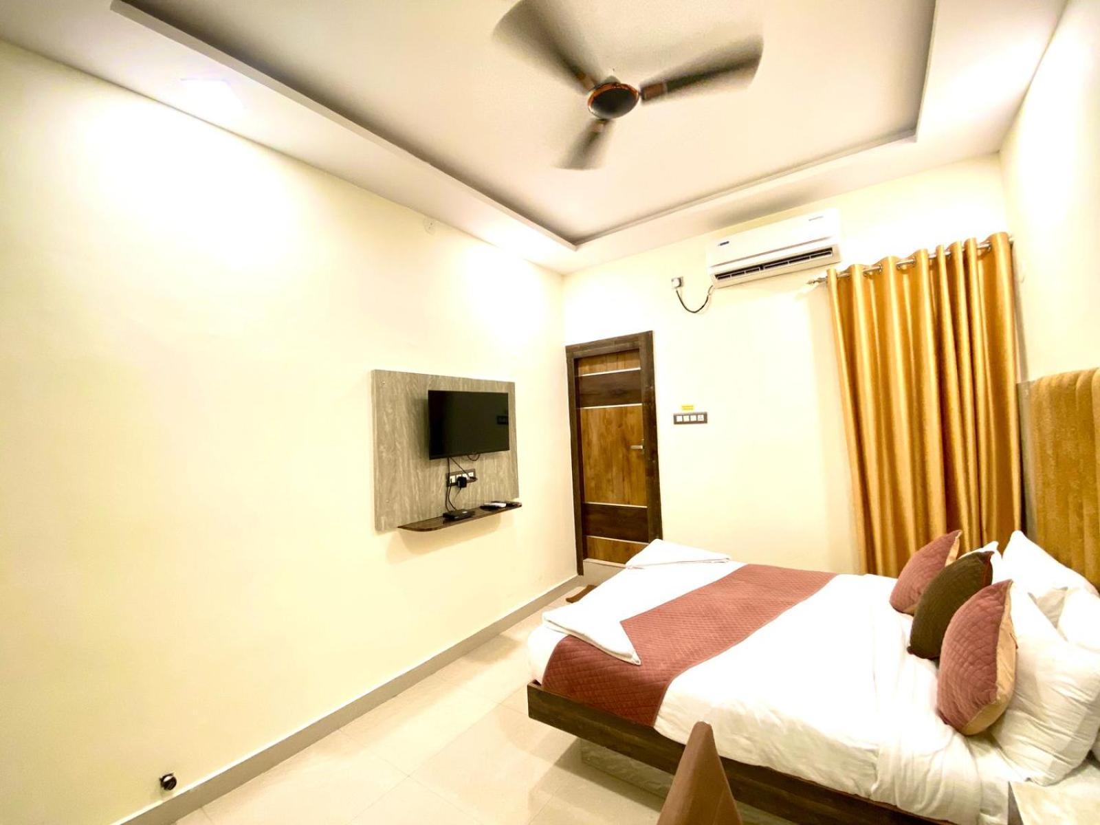 Hotel Sky International- Airport Zone Hyderabad Samsabad Kültér fotó