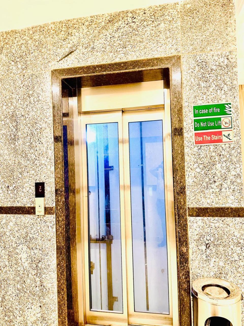 Hotel Sky International- Airport Zone Hyderabad Samsabad Kültér fotó