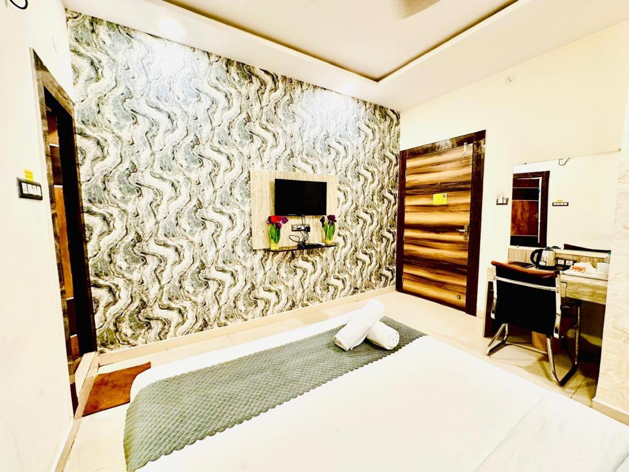 Hotel Sky International- Airport Zone Hyderabad Samsabad Kültér fotó