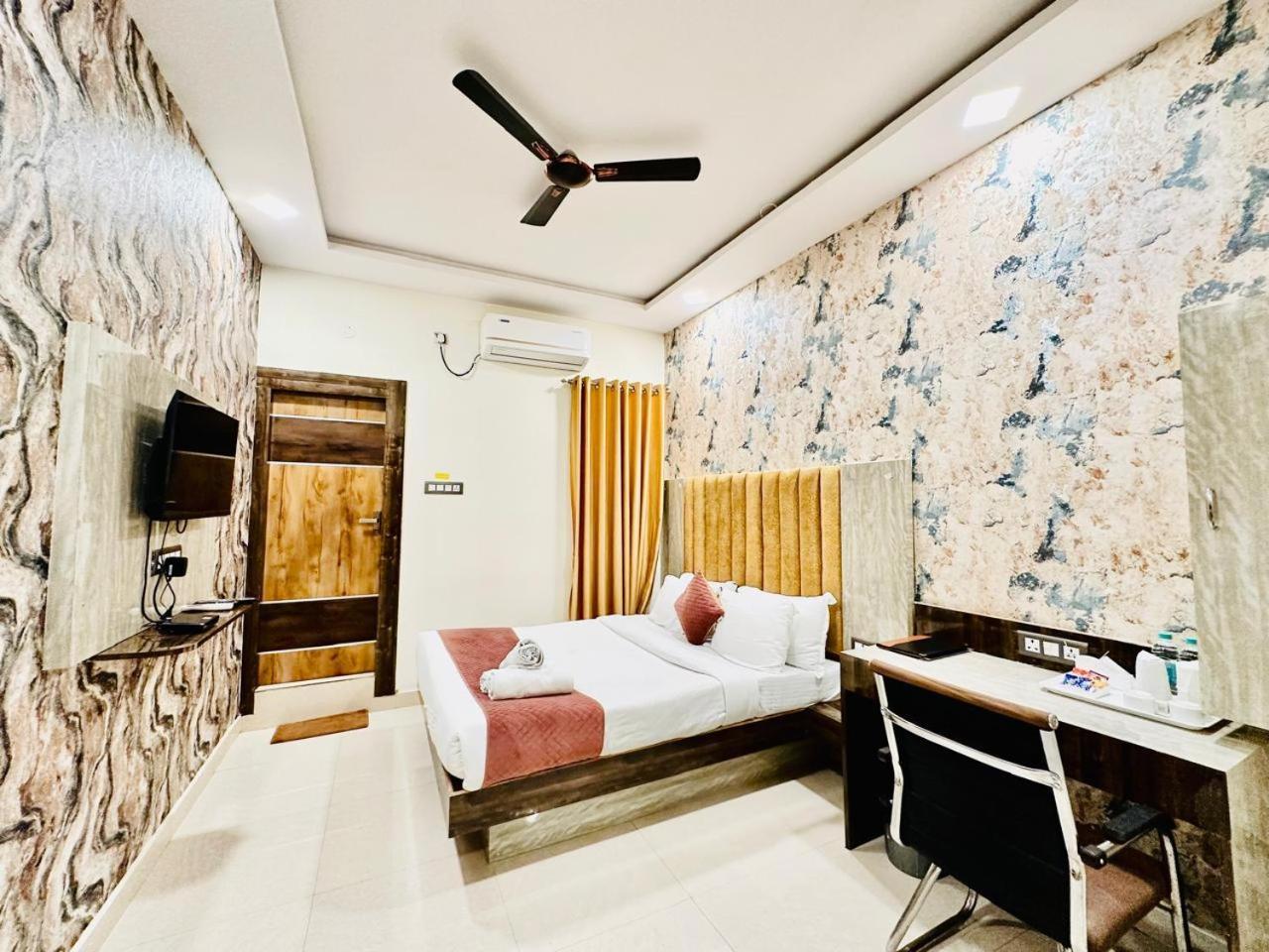 Hotel Sky International- Airport Zone Hyderabad Samsabad Kültér fotó